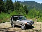 Paul's well out-fitted Disco 1 at our lunch stop on the Ruby Creek FSR - Part 1.